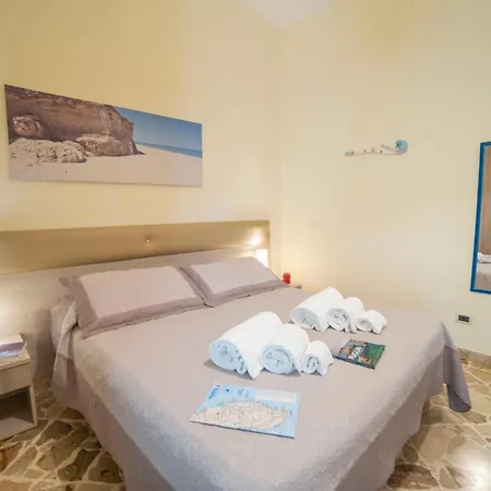 Bed & Breakfast A Due Passi Otranto