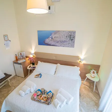 Bed & Breakfast A Due Passi Otranto