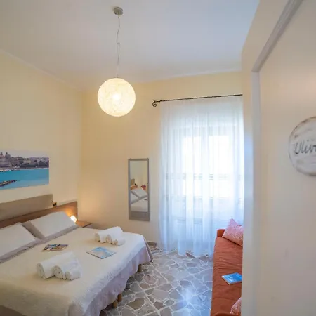 Bed & Breakfast A Due Passi Otranto