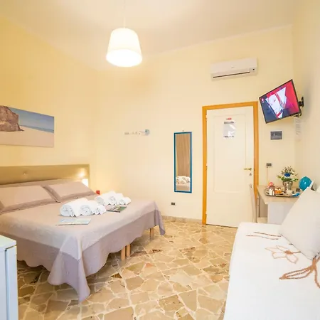 A Due Passi B&B 오트란토